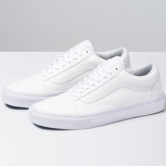 Vans Shoes - Van's Classic Old Skool True White